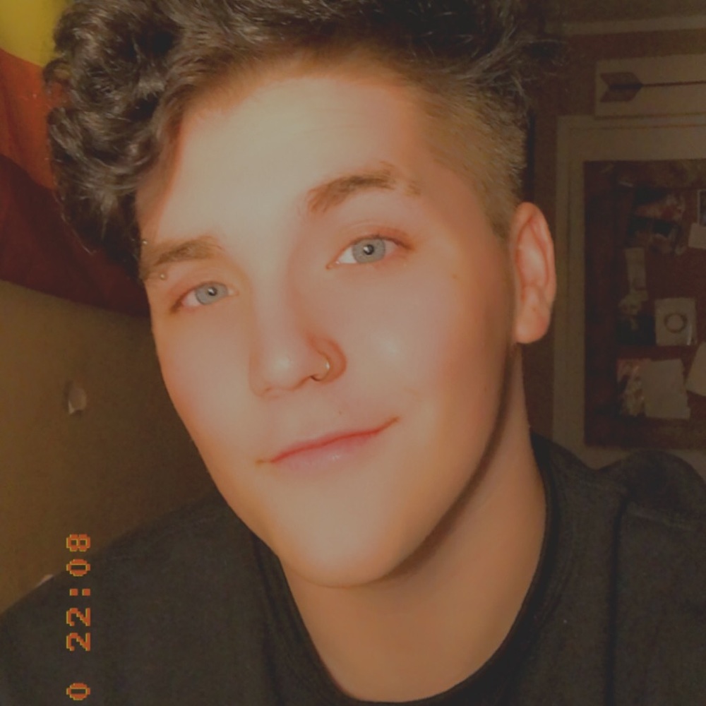 Meet your Posher, Saxton